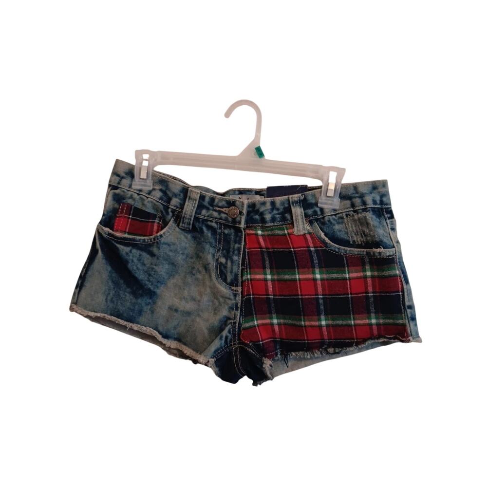 Aviva Shorts, junior girls size 7, Micro Mini shorts, Plaid, Stonewash, Pockets
